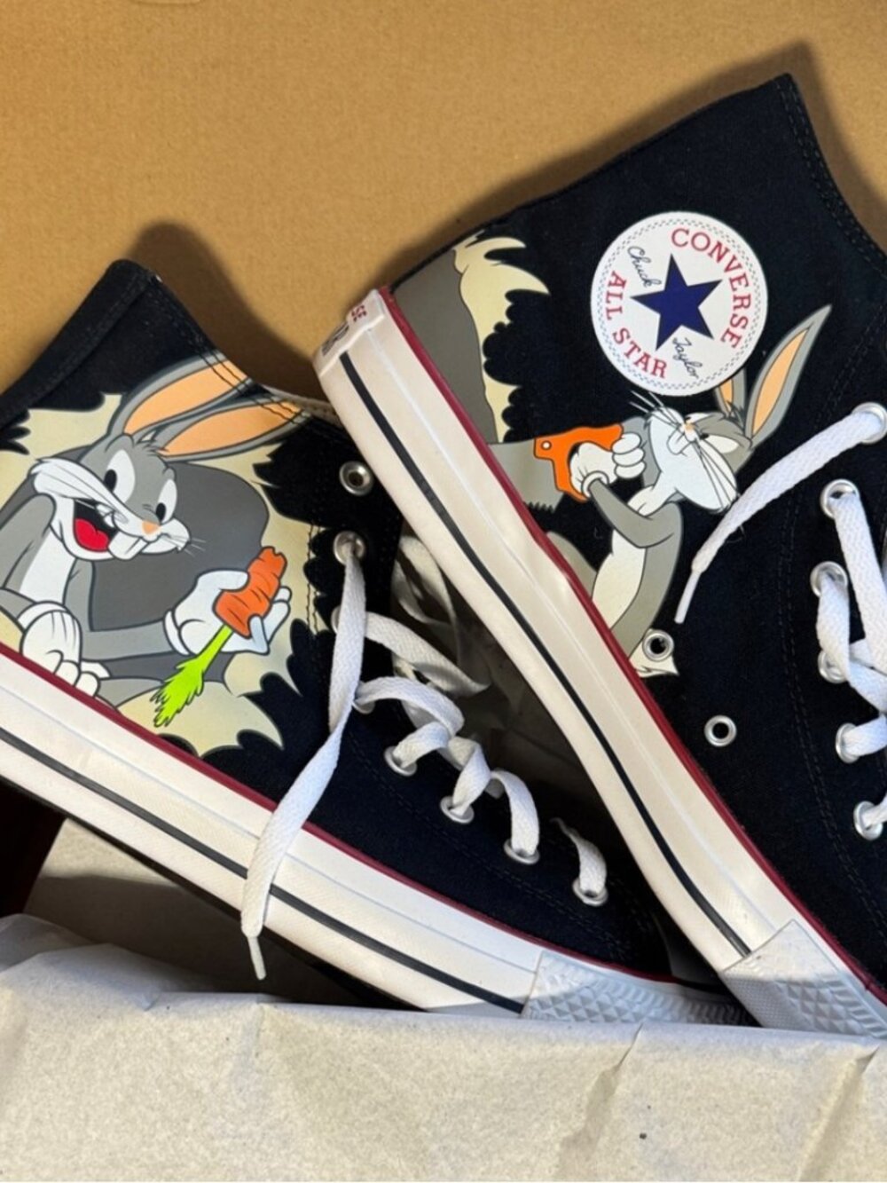 Converse Chuck Taylor Bugs Bunny 80th Anniversary Hi Tops Size 11.5